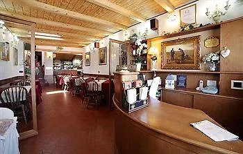 Tina 2* Ντιάνο Μαρίνα