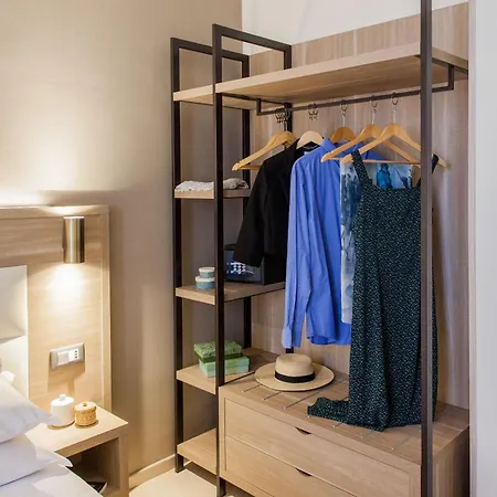 Tina Ντιάνο Μαρίνα