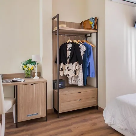 Tina 2* Ντιάνο Μαρίνα