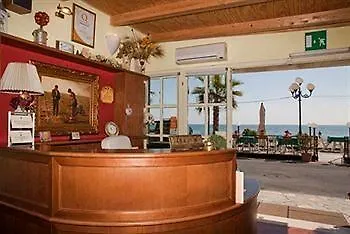 Tina Ξενοδοχείο