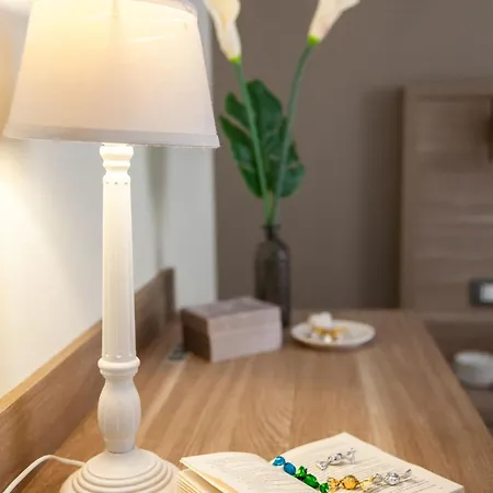 Hotel Tina 2*