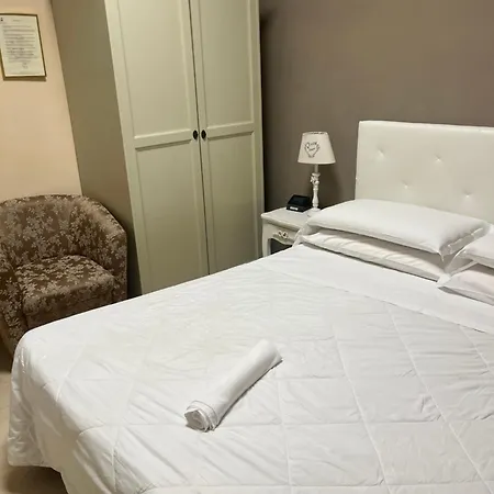 Hotell Tina Diano Marina