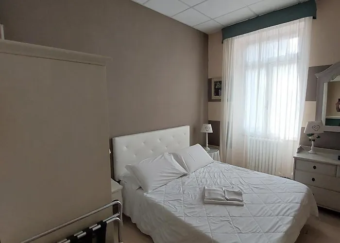 Hotel Tina 2*